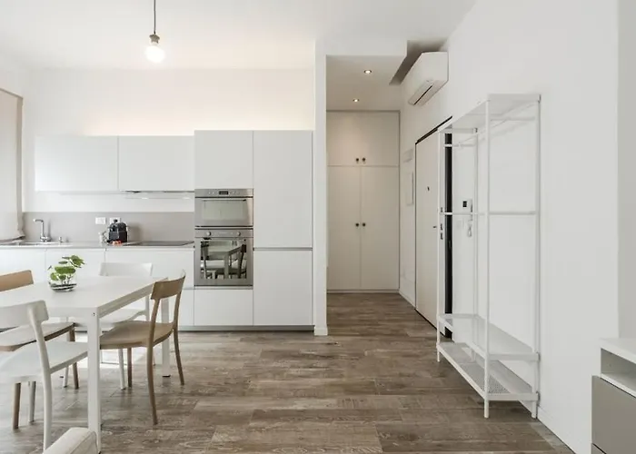 Barozzi House * بولونيا