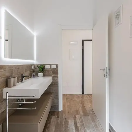 Appartamento Barozzi House *